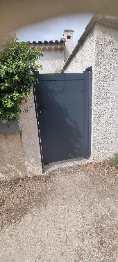 Ferienwohnung Aux Creissauds Aubagne Exterior foto